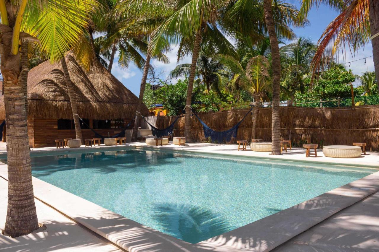 Hotel Selina Poc Na Isla Mujeres Extérieur photo